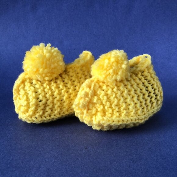 NWT Vintage Handmade Knitted Sunshine Yellow Children’s Slipper Booties - Picture 1 of 4